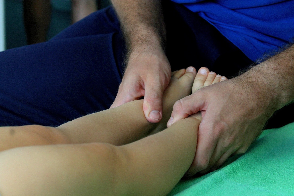 Skolioza asymetria nóg płaskostopie